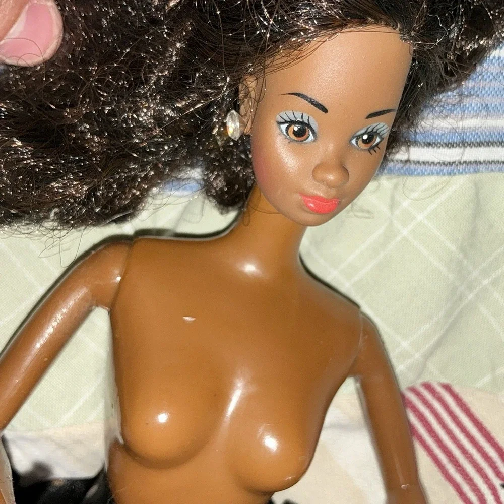 Vintage Barbie Heart Family AA African American Steffi Face Mom Earrings‎ Black
